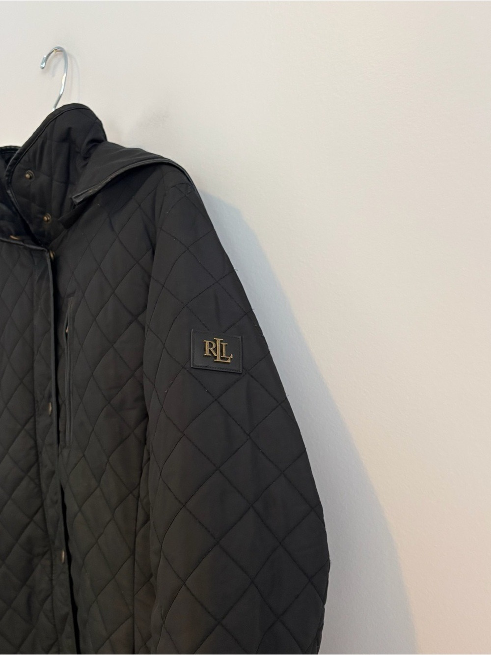 Lauren Ralph Lauren Black Quilted Coat with Gold Chain Print Lining Size L - Picture 2 of 7